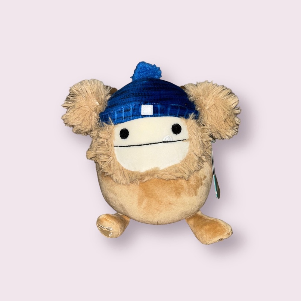 LAST CHANCE 7.5” Fall Benny with a Beanie